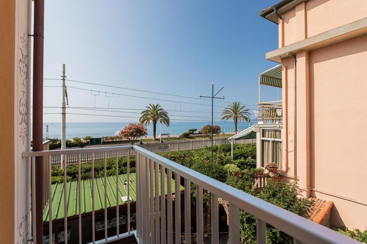 Residence Villa Alda Pietra Ligure Exterior foto